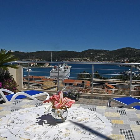 Apartment II Radisic Beautiful View Vis Dış mekan fotoğraf