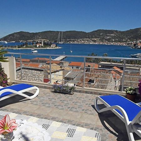 Apartment II Radisic Beautiful View Vis Dış mekan fotoğraf