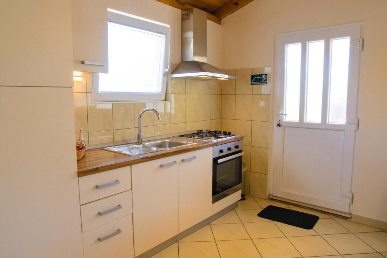 Apartment II Radisic Beautiful View Vis Dış mekan fotoğraf