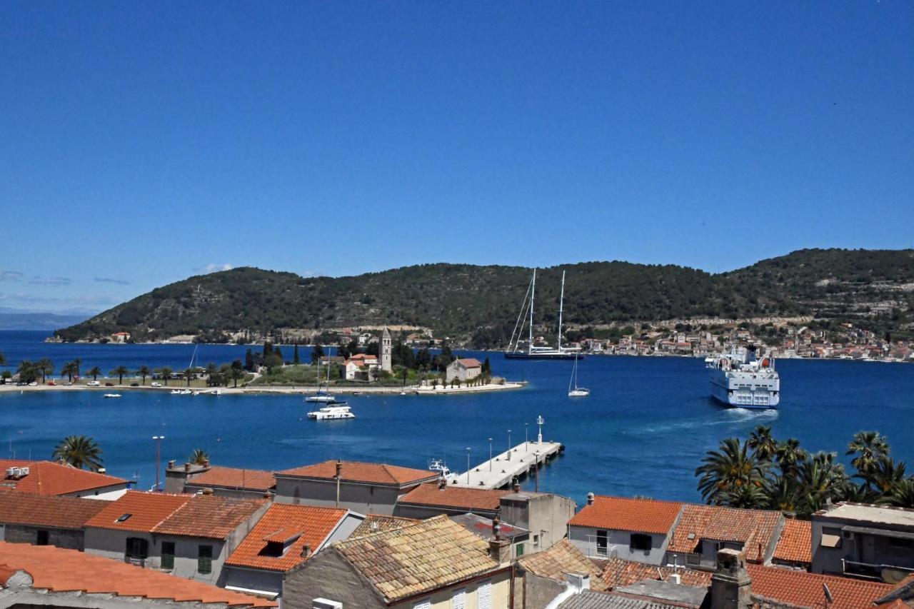 Apartment II Radisic Beautiful View Vis Dış mekan fotoğraf